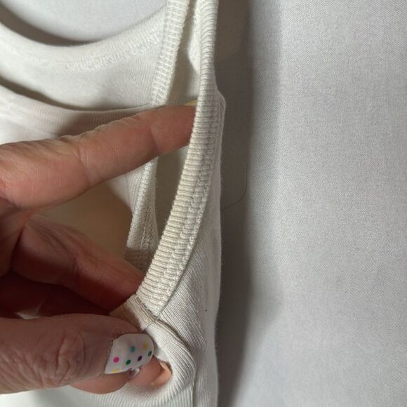 Brandy Melville Flower Cropped Tank Top. One size. - Picture 7 of 7